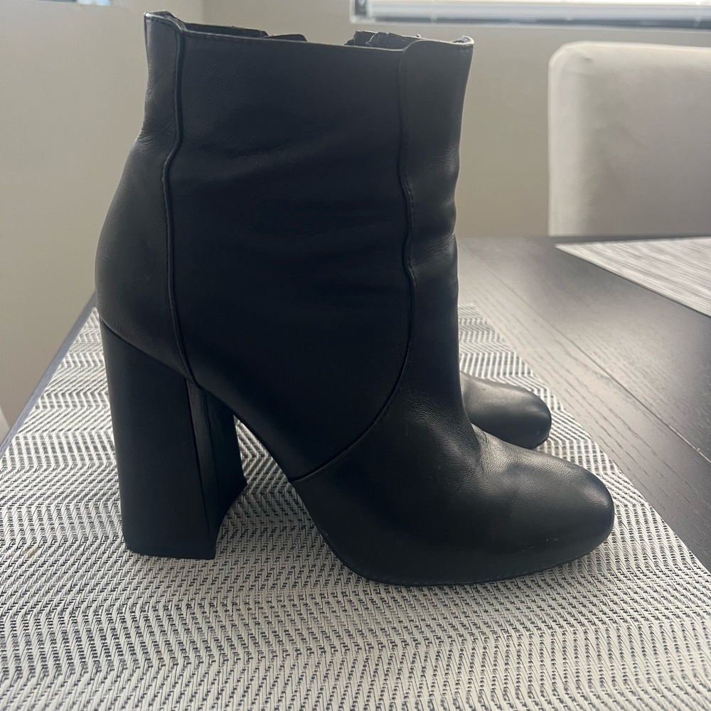 Steve Madden Trix Black Heeled Boots with Chunky Block Heel
